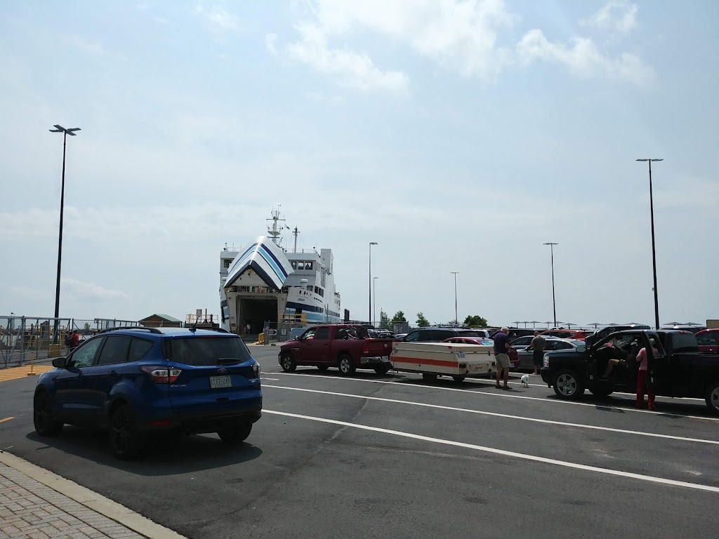 Pelee Island Ferry Service | General Delivery, Pelee Island, ON N0R 1M0, Canada | Phone: (519) 724-2115