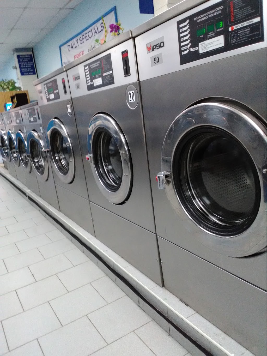 Rockaway Laundry BH | 289 Beach 14th St, Queens, NY 11691, USA | Phone: (716) 676-6302