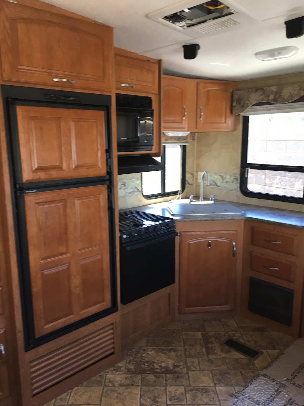 Lemke RV | 4410 Granite Dr, Rocklin, CA 95677, USA | Phone: (916) 259-2694