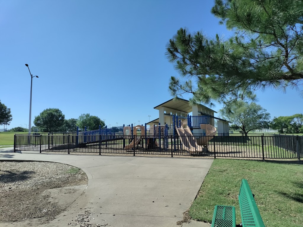 North Lakes Park | 2001 W Windsor Dr, Denton, TX 76207, USA | Phone: (940) 349-7275