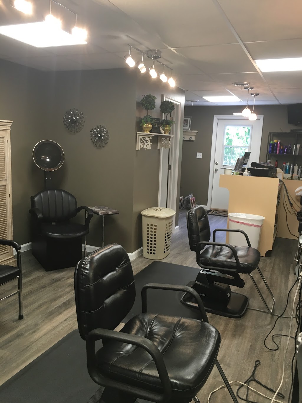 Shear Perfection Salon | 169 Valley View Rd, Imperial, PA 15126, USA | Phone: (412) 788-2888