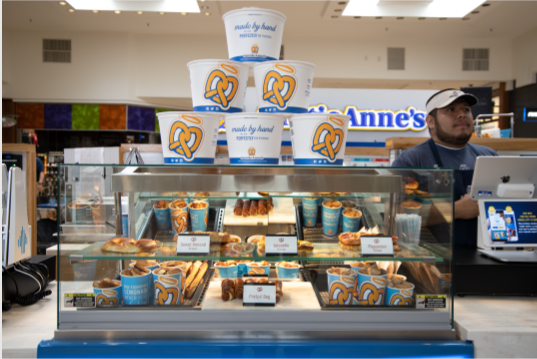 Auntie Annes | 2400 Aviation Drive Terminal C Gate 22, Dallas, TX 75261, USA | Phone: (972) 574-6561