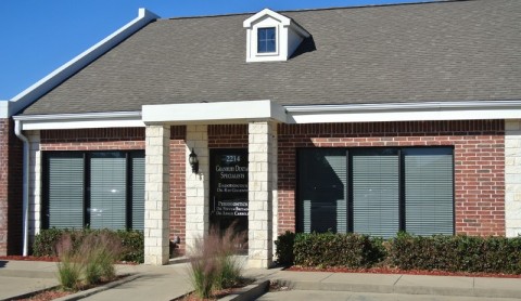 Granbury Periodontics | 2214 E US Hwy 377 #1, Granbury, TX 76049, USA | Phone: (817) 573-1613