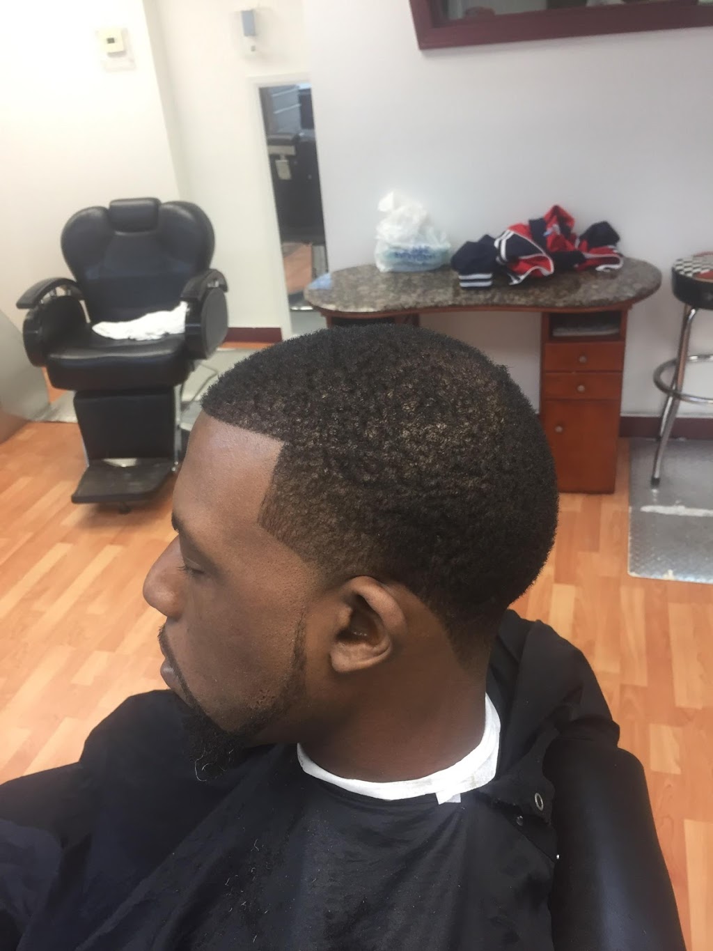 Precizion Cutz | 2204 Langdon Farm Rd, Cincinnati, OH 45237, USA | Phone: (513) 904-2156