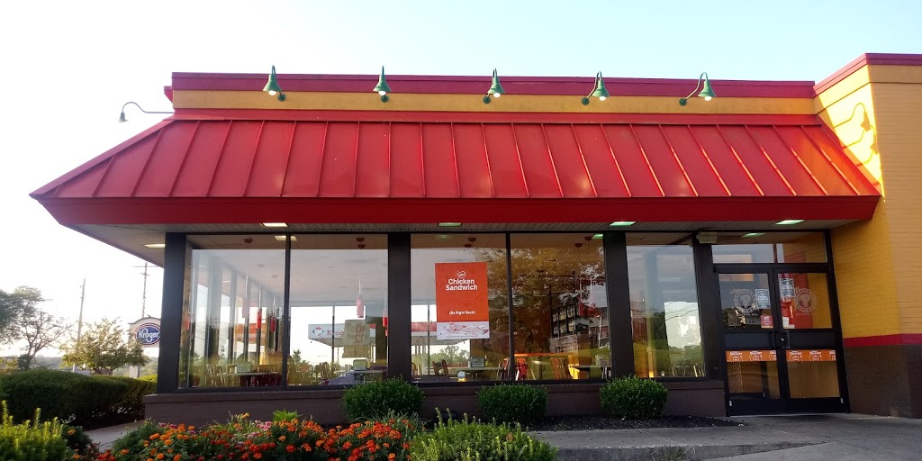 Popeyes Louisiana Kitchen | 10601 Springfield Pike, Cincinnati, OH 45215, USA | Phone: (513) 771-2640