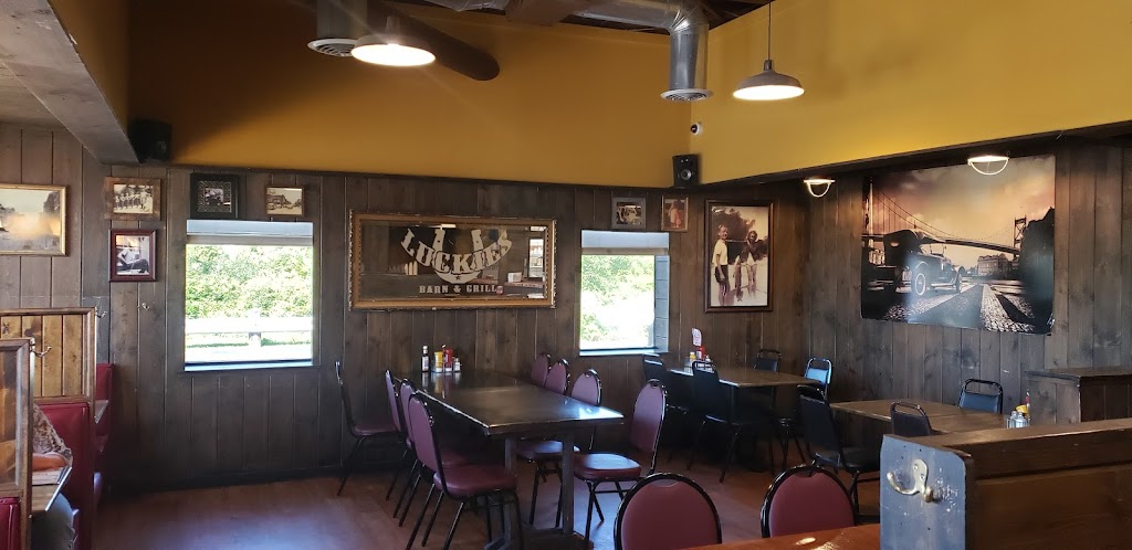 Luckies Barn & Grill | 3310 Navarre Ave, Oregon, OH 43616, USA | Phone: (419) 725-4747