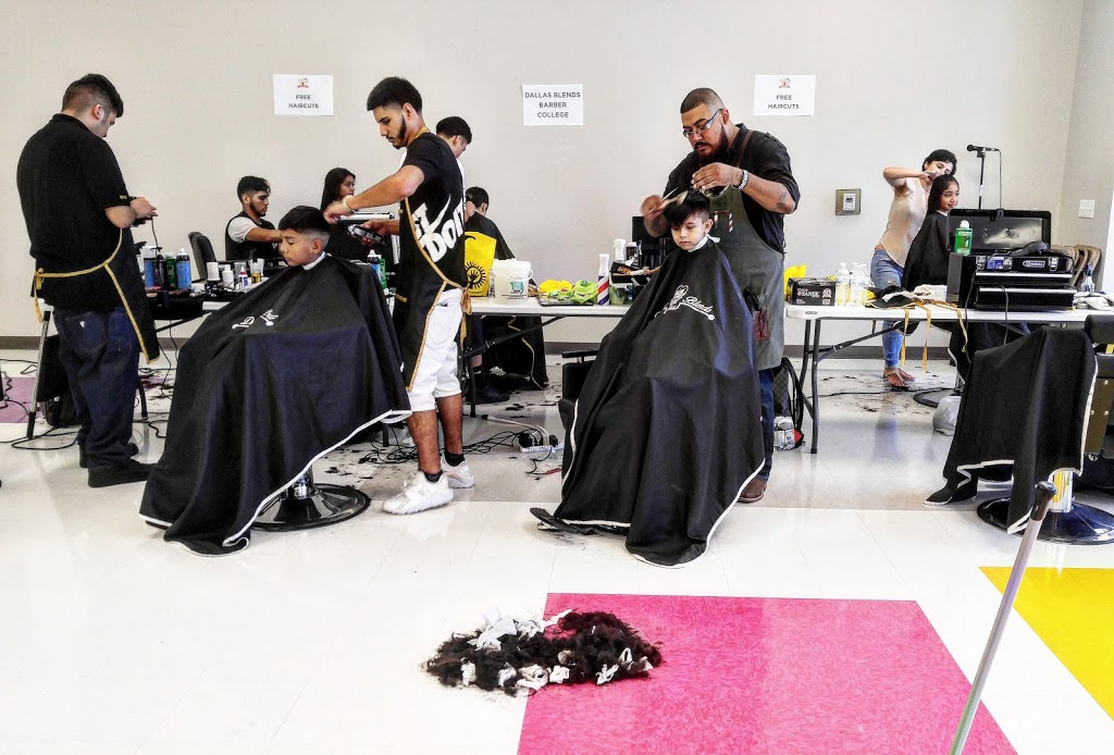 Dallas Blends Barber Academy | 2902 S Buckner Blvd #270, Dallas, TX 75227, USA | Phone: (469) 982-1527