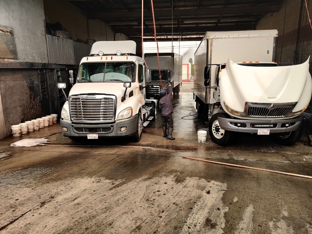 B J Truck Wash | 12715 S Main St, Los Angeles, CA 90061, USA | Phone: (323) 755-2804