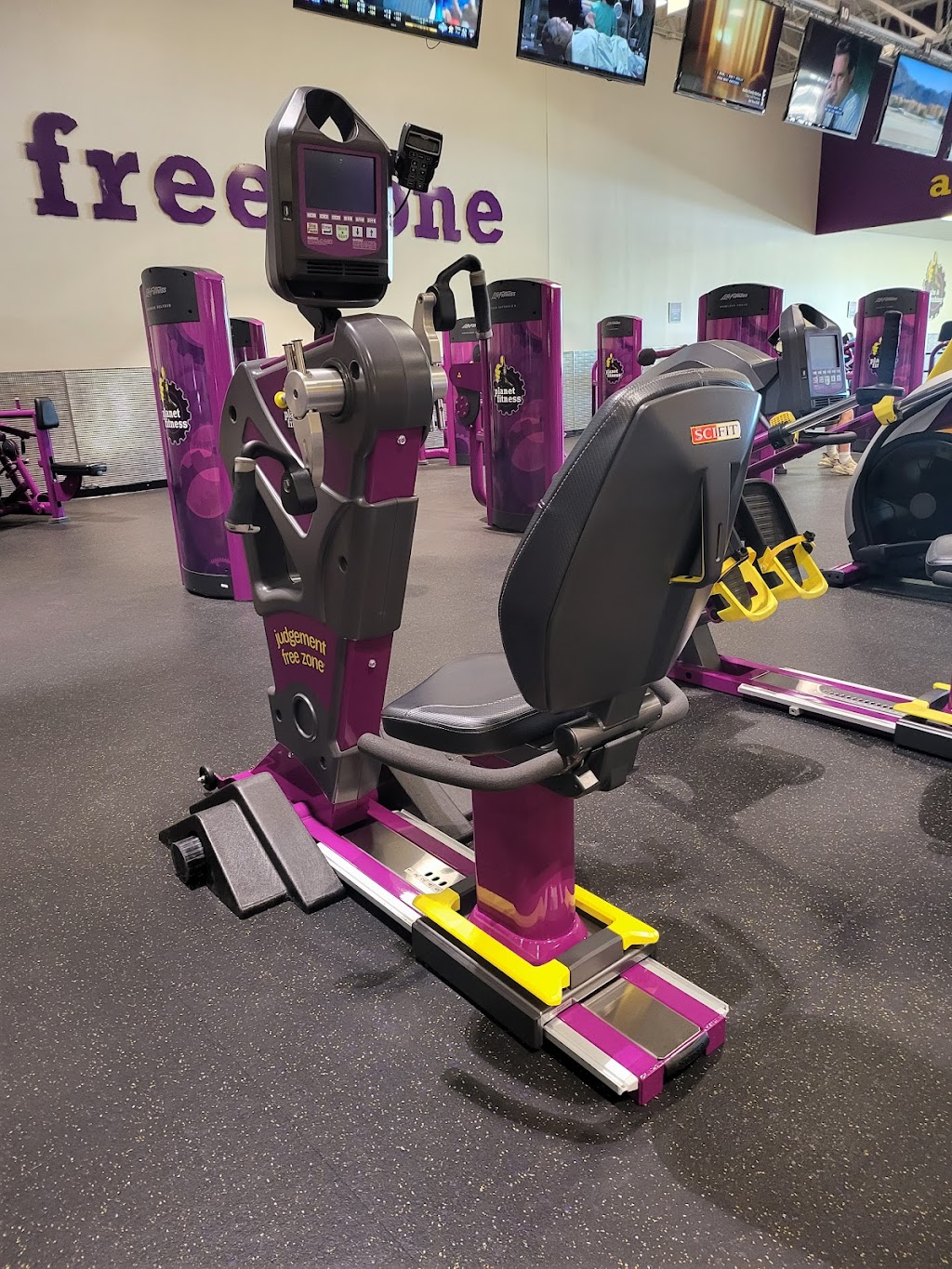 Planet Fitness | 2121 N Monroe St, Monroe, MI 48162, USA | Phone: (734) 289-9800