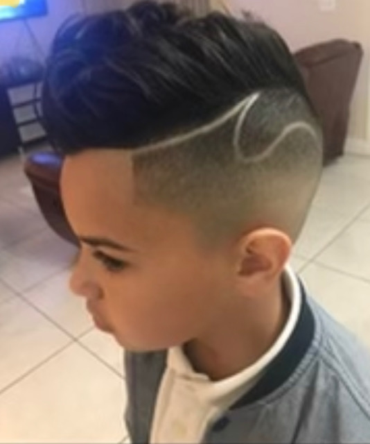 Gente D Zona Barber Shop II | 7077 W Waters Ave, Tampa, FL 33634, USA | Phone: (813) 369-2708