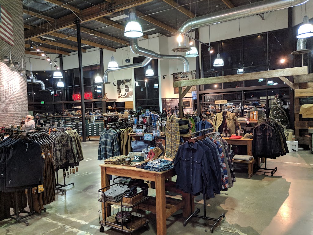 Danner Factory Store | 12021 NE Airport Way, Portland, OR 97220, USA | Phone: (503) 251-1111