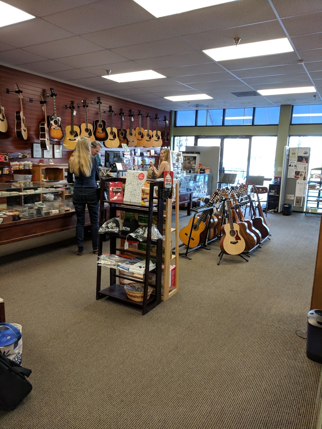 HB Woodsongs | 3101 28th St, Boulder, CO 80301, USA | Phone: (303) 449-0516