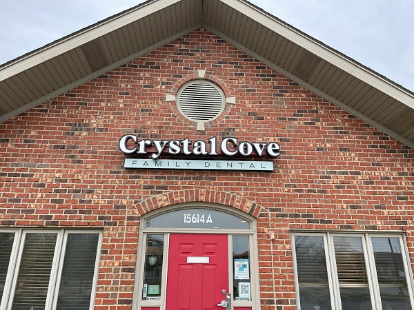 Crystal Cove Family Dental | 15614 S Harlem Ave STE A, Orland Park, IL 60462, United States | Phone: (708) 614-1111