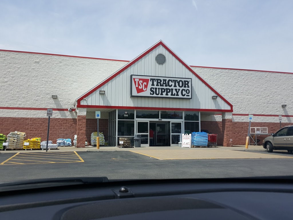 Tractor Supply Co. | 4484 Southwestern Blvd, Hamburg, NY 14075, USA | Phone: (716) 648-5140