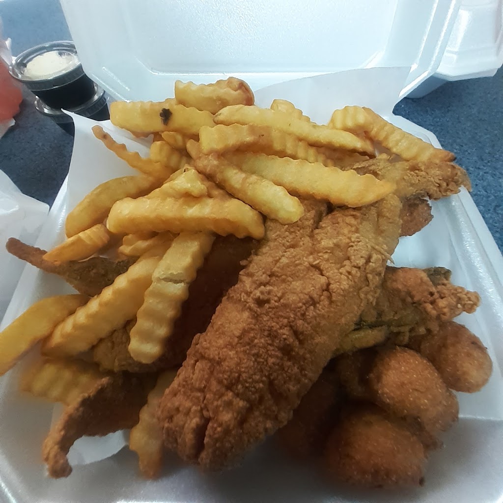 Forrest Seafood Kitchen | 6139 Jefferson Ave, Newport News, VA 23605, USA | Phone: (757) 599-3588