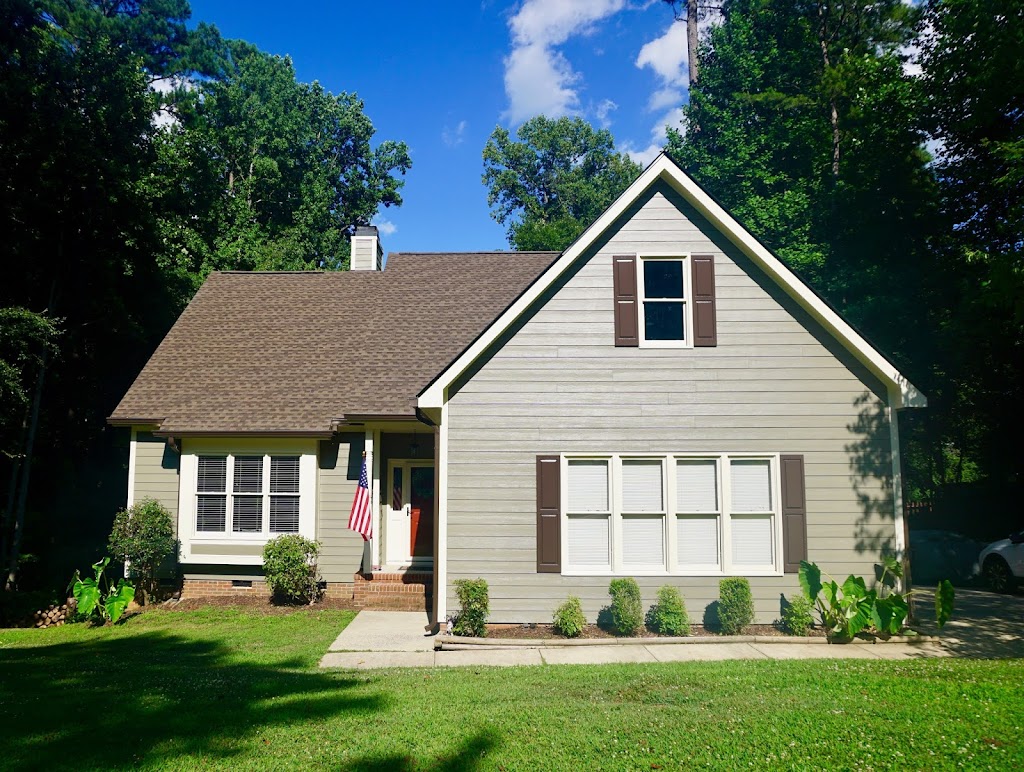 Certified Roofing and siding specialist | 8124 Hartham Park Avenue, Raleigh, NC 27616, USA | Phone: (919) 909-2438