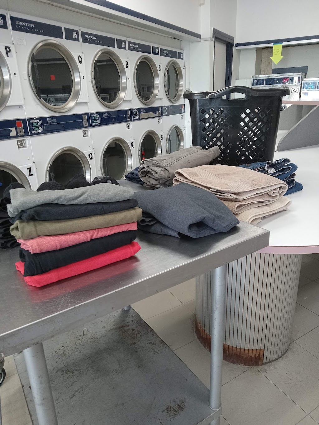 Delta Breeze Laundromat and Wash & Fold | 1092 Sycamore Dr, Antioch, CA 94509, USA | Phone: (925) 238-1735