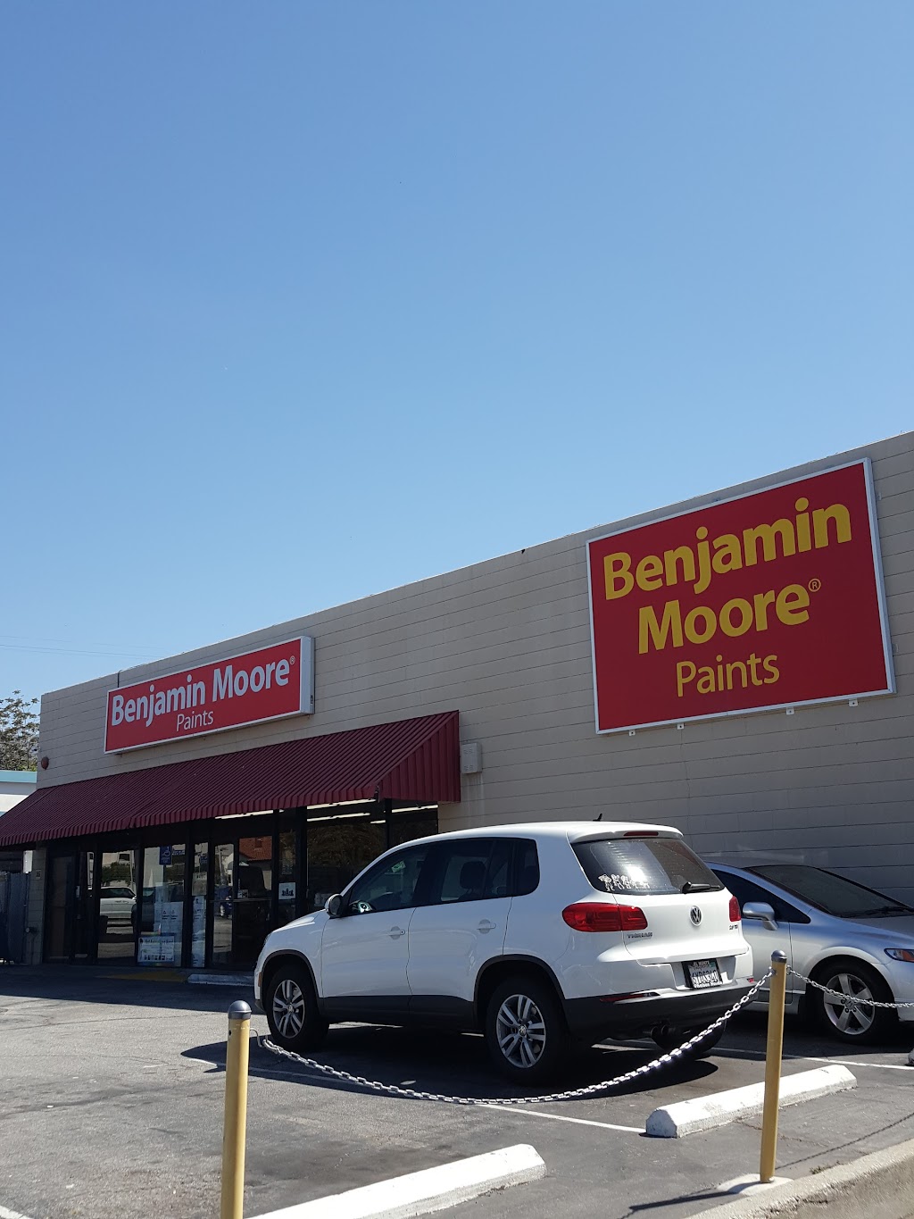 Benjamin Moore - Catalina Paint | 456 S Rosemead Blvd, Pasadena, CA 91107, USA | Phone: (626) 793-4100