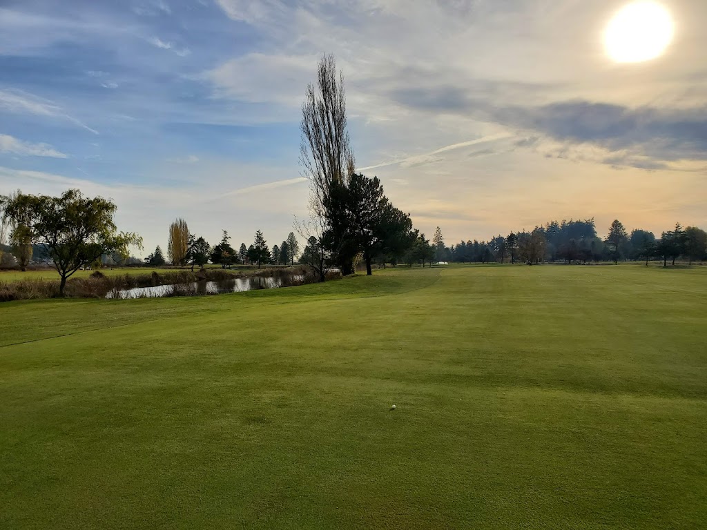 Useless Bay Golf & Country Club | 5725 Country Club Dr, Langley, WA 98260, USA | Phone: (360) 321-5960