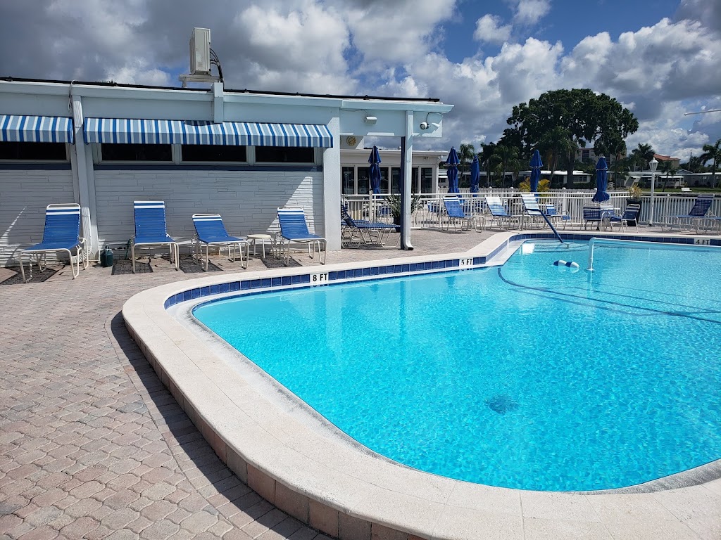 Bay Aristocrat Village | 18675 US Hwy 19 N, Clearwater, FL 33764, USA | Phone: (727) 531-4906