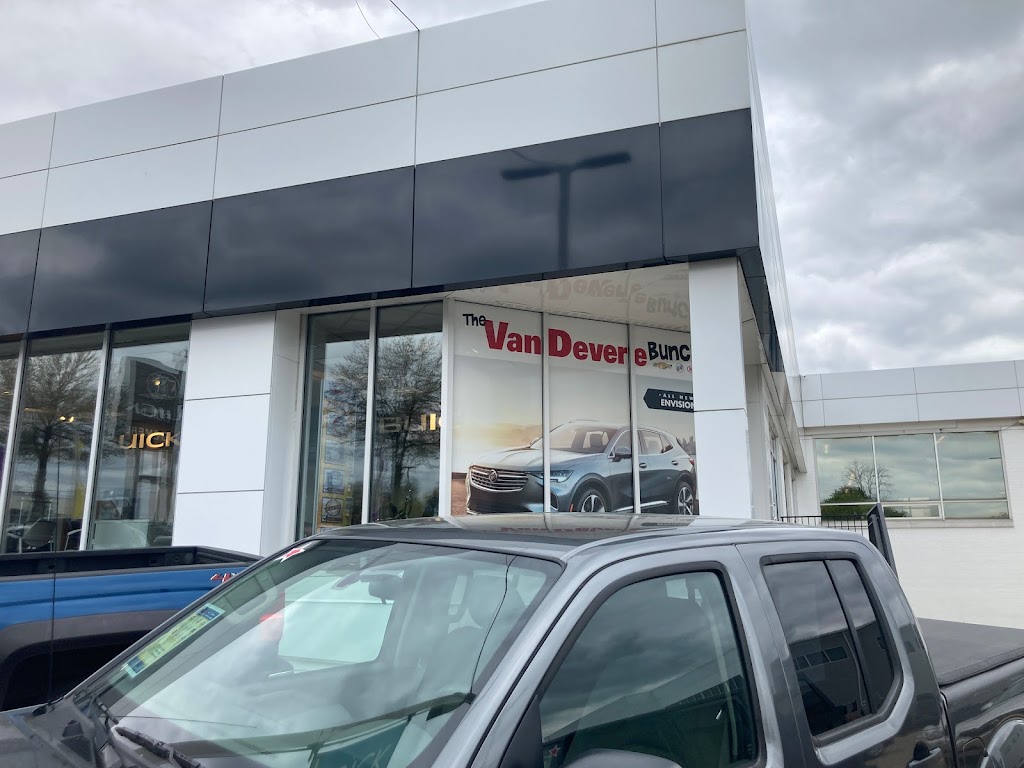 Van Devere Buick | 300 W Market St, Akron, OH 44303, USA | Phone: (330) 835-6589