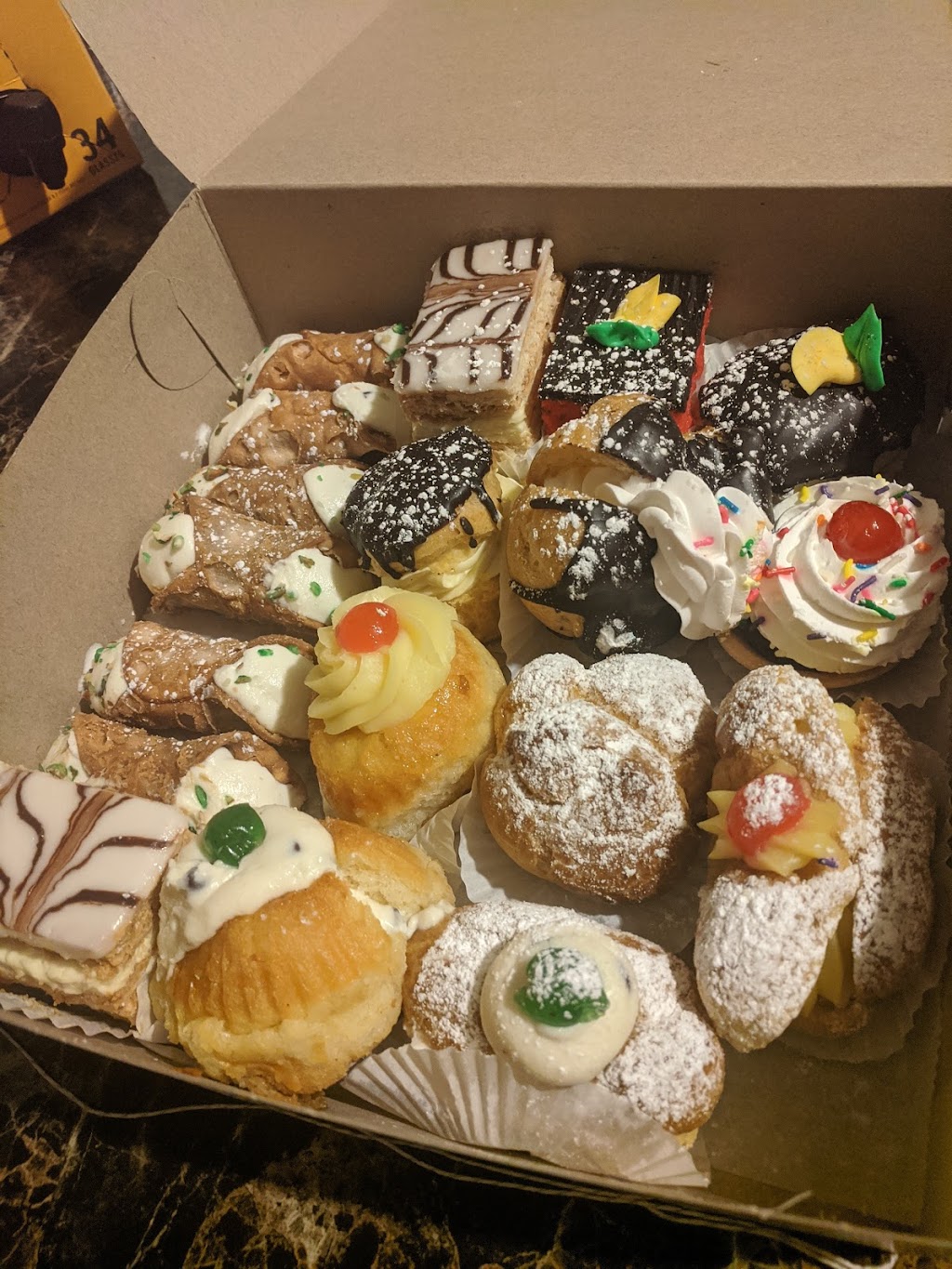 Renatos Pastry Shoppe | 1646 Forest Ave, Staten Island, NY 10302, USA | Phone: (718) 442-6838