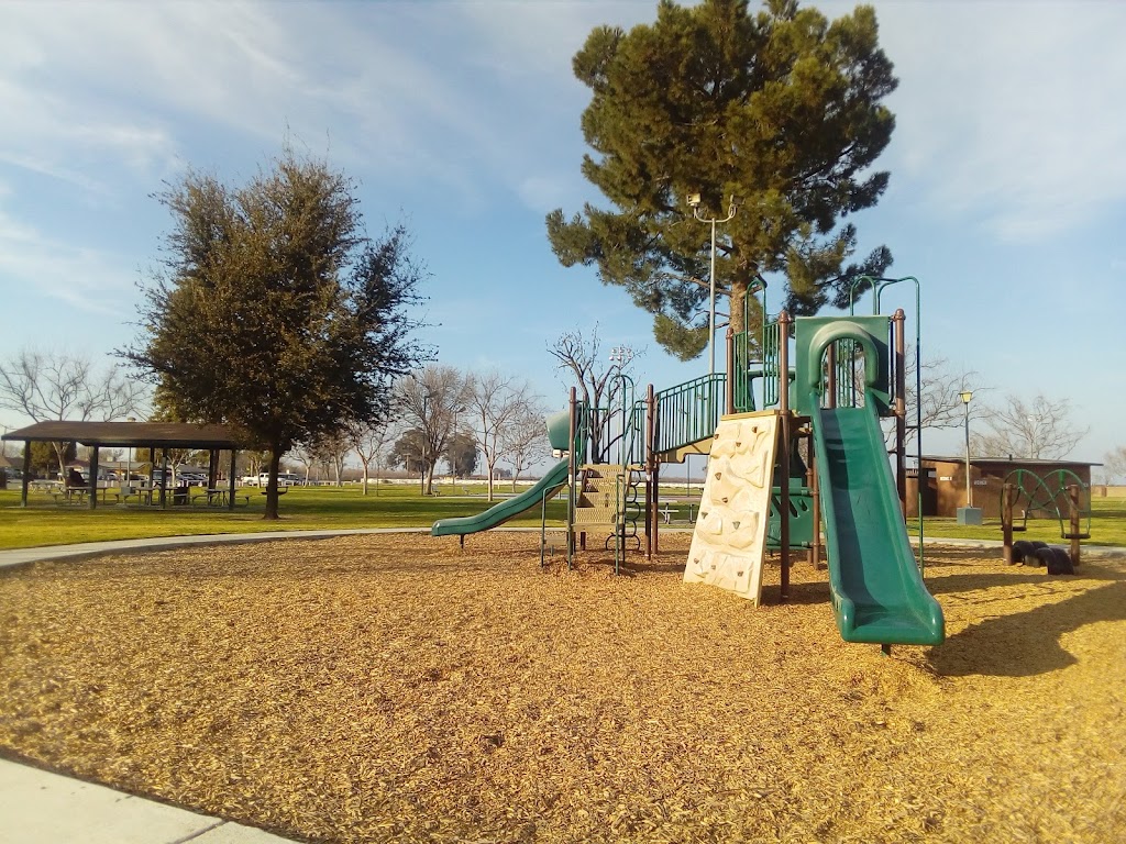 Browning Road Park | 760 Browning Rd, McFarland, CA 93250, USA | Phone: (661) 792-3187