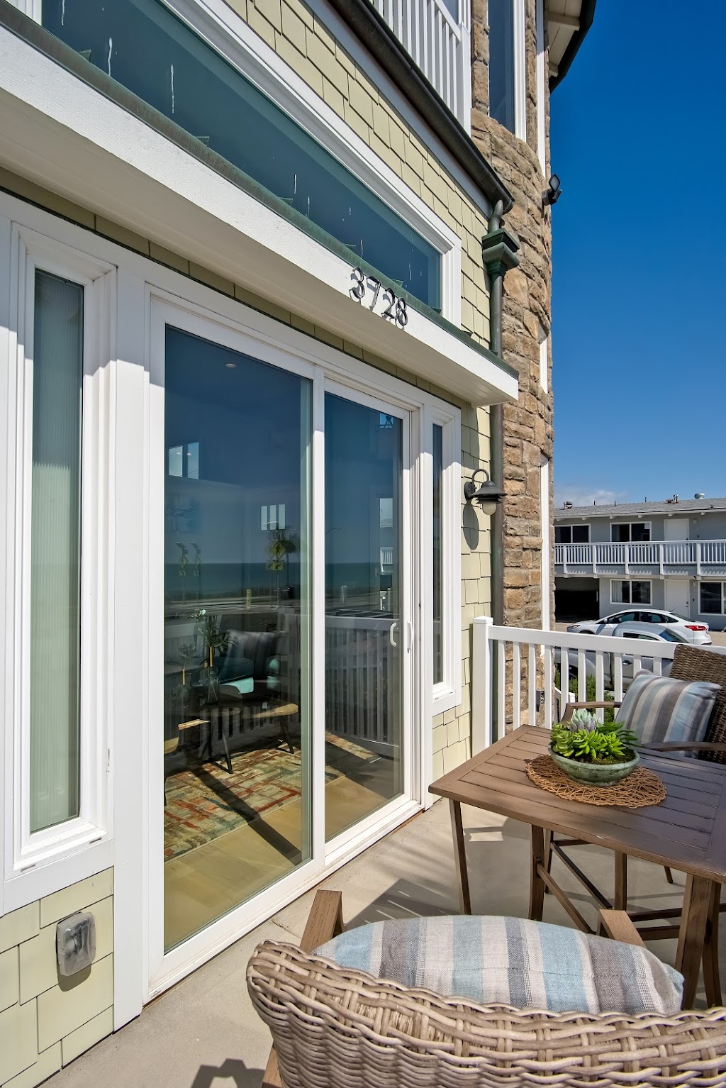 3728 Carlsbad Beach Condo | 3728 Carlsbad Blvd, Carlsbad, CA 92008, USA | Phone: (760) 613-9336