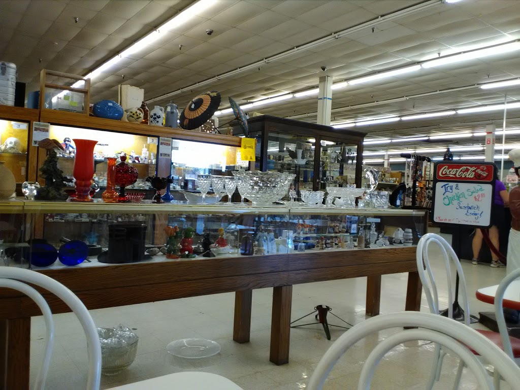 Maumee Antique Mall | 1552 S Reynolds Rd, Maumee, OH 43537, USA | Phone: (419) 893-2468