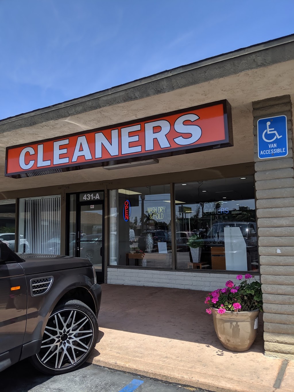 Clockwork Cleaners | 431 N Tustin St, Orange, CA 92867, USA | Phone: (714) 912-4800