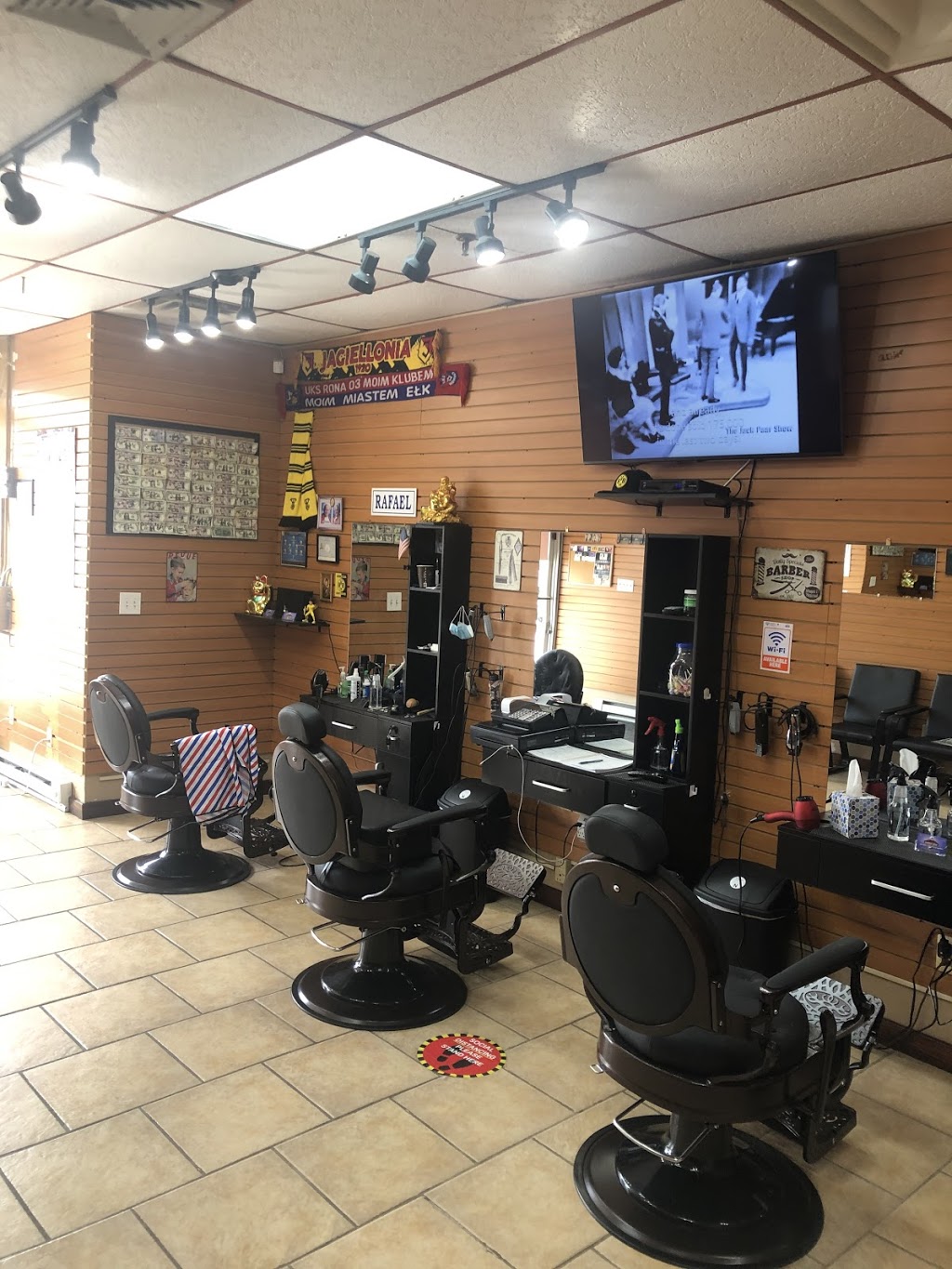 Rafael’s Barbershop | 1427 A Forest Ave, Staten Island, NY 10302, USA | Phone: (347) 819-2538