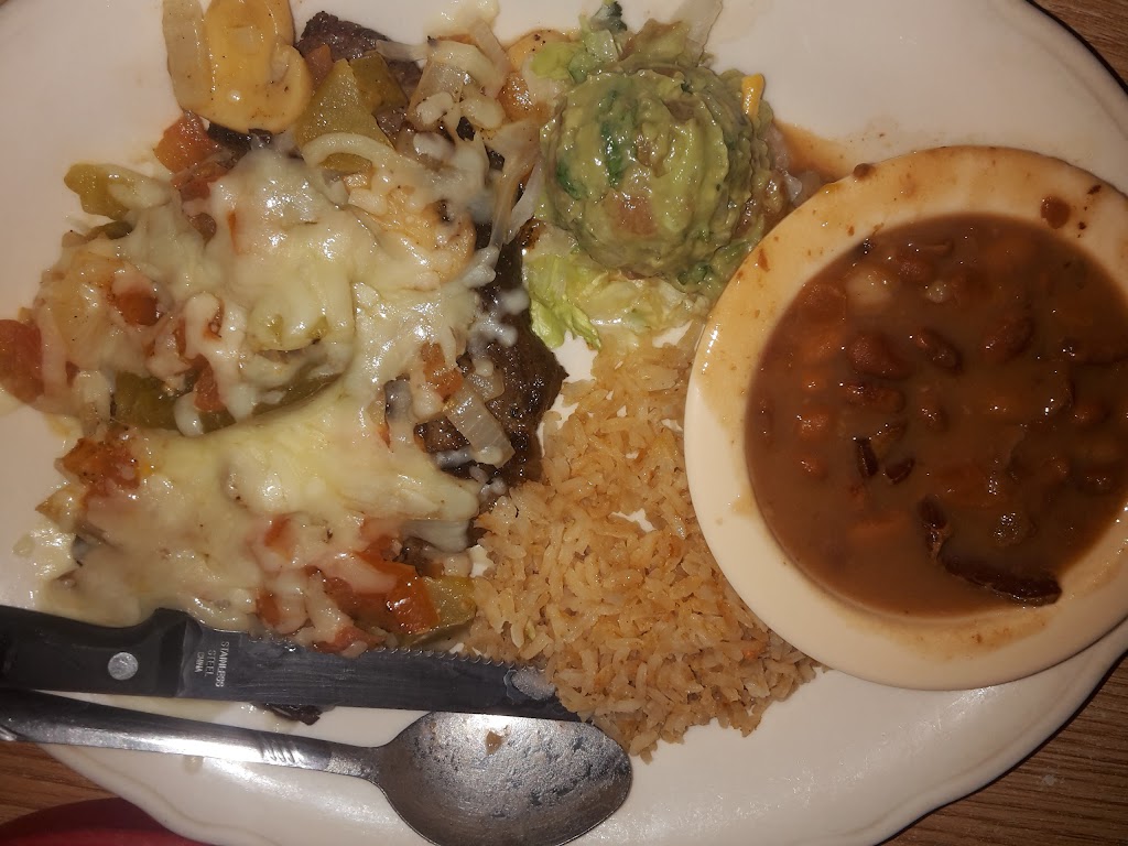 El Maguey Restaurant | 111 S Main St, Elgin, TX 78621, USA | Phone: (512) 285-4306