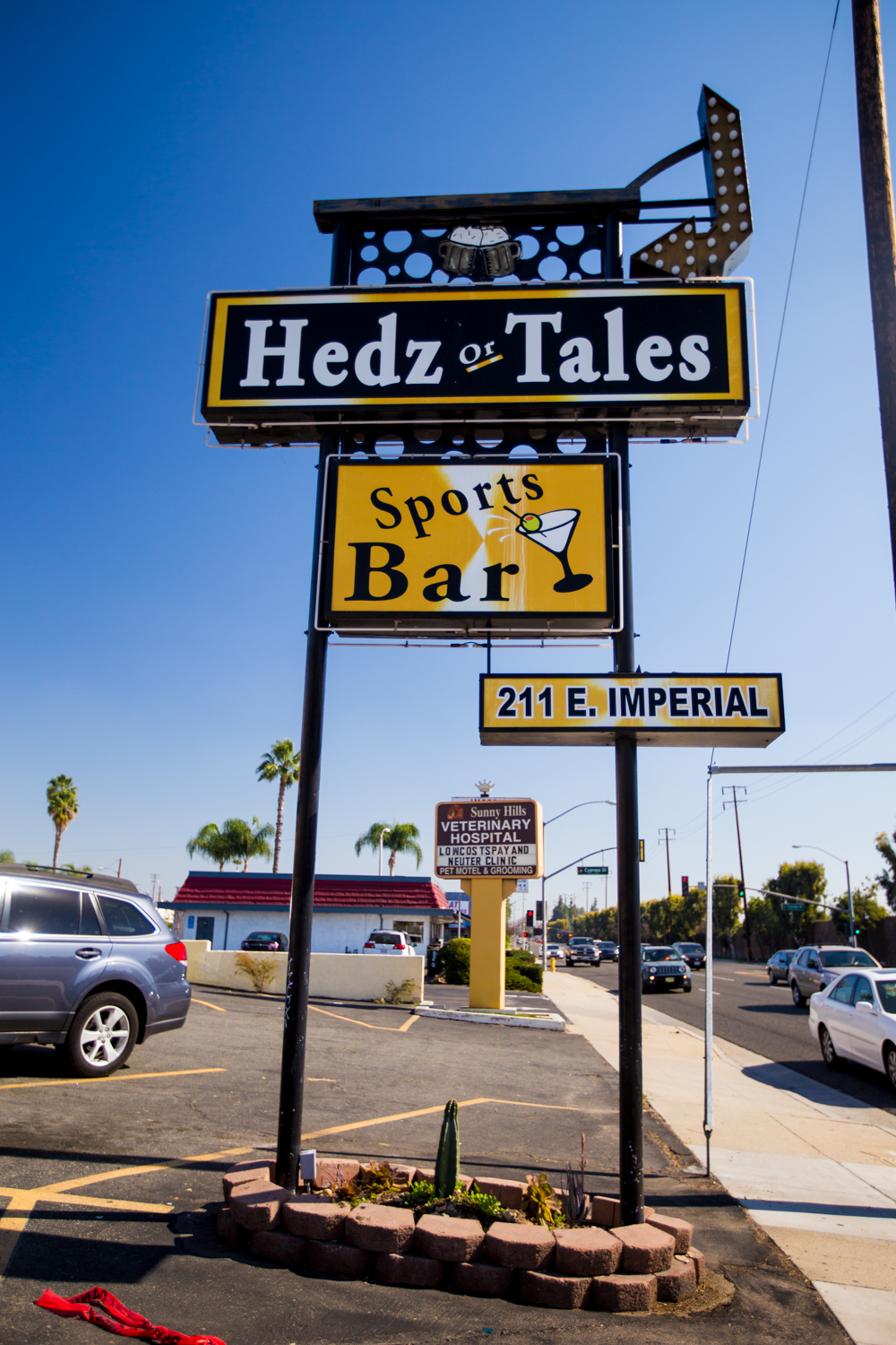 Hedz Or Tales Sports Bar | 211 E Imperial Hwy, La Habra, CA 90631, USA | Phone: (714) 526-3132