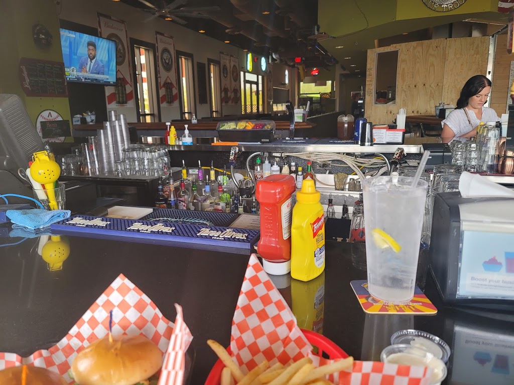 Heroes Pub and Grub | 5940 W Union Hills Dr Ste E100, Glendale, AZ 85308, USA | Phone: (602) 588-3000