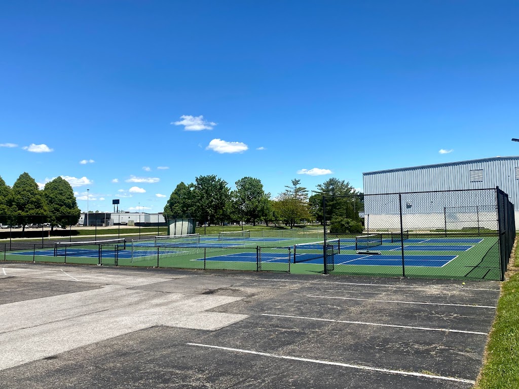 Scarborough East Tennis Club | 5641 Alshire Rd, Columbus, OH 43232, USA | Phone: (614) 868-5683