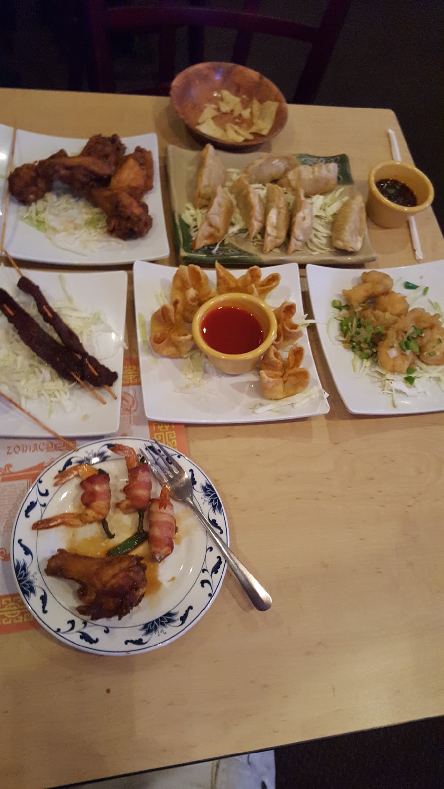 Happy Dragon Chinese Bistro | 661 Louis Henna Blvd, Round Rock, TX 78664, USA | Phone: (512) 828-3321