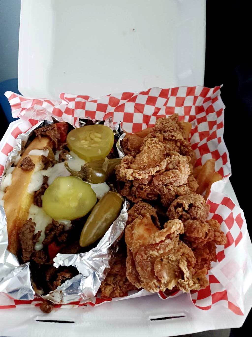 Big Bois Chicken -N- Waffles | 1007 W Camp Wisdom Rd, Dallas, TX 75232, USA | Phone: (469) 613-9055