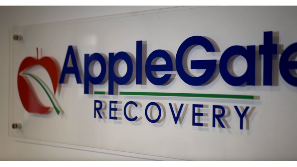 AppleGate Recovery Lewisville | 560 W Main St Suite 203, Lewisville, TX 75057, USA | Phone: (469) 470-1151
