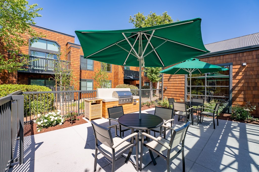 Indian Creek Apartments | 801 Marine Pkwy, Redwood City, CA 94065, USA | Phone: (844) 594-6074