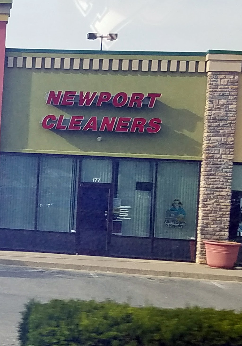 Newport Cleaners | 177 E Brannon Rd, Nicholasville, KY 40356, USA | Phone: (859) 245-4410