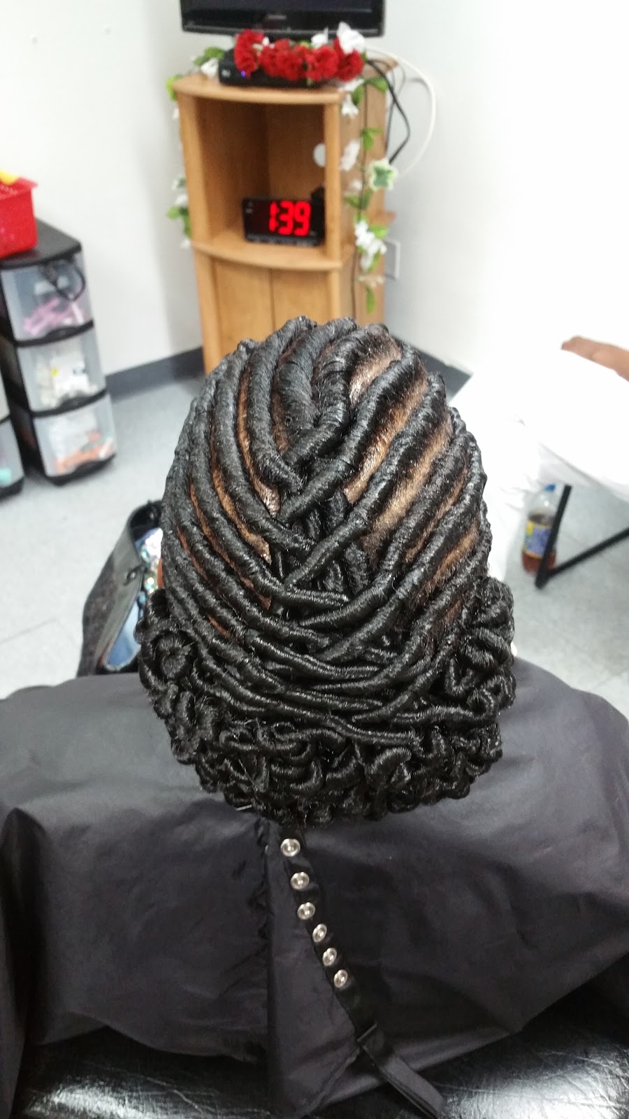 Top Styles Beauty Salon | 5900 IL-159, Fairview Heights, IL 62208, USA | Phone: (618) 622-5190