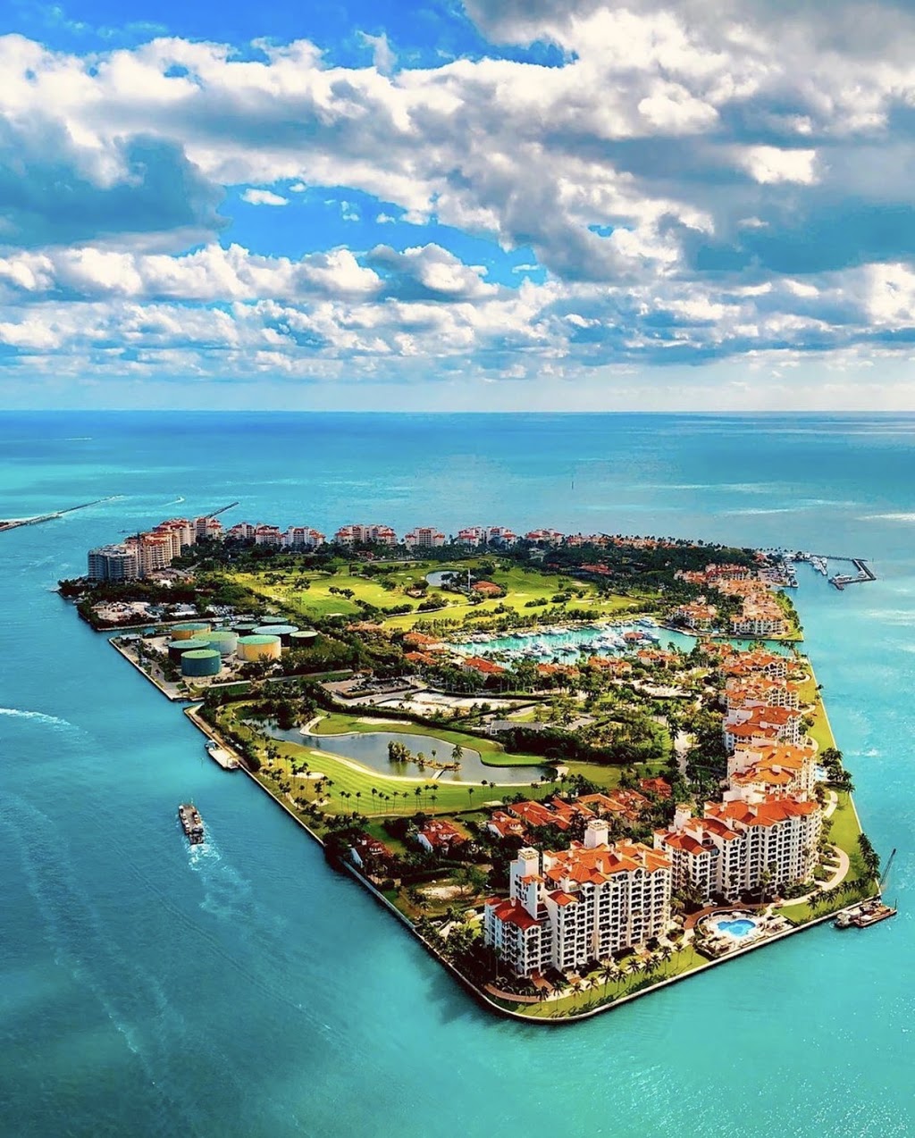 Island Leasing | Fisher Island | 42208 Fisher Island Dr, Miami Beach, FL 33109, USA | Phone: (305) 343-9155