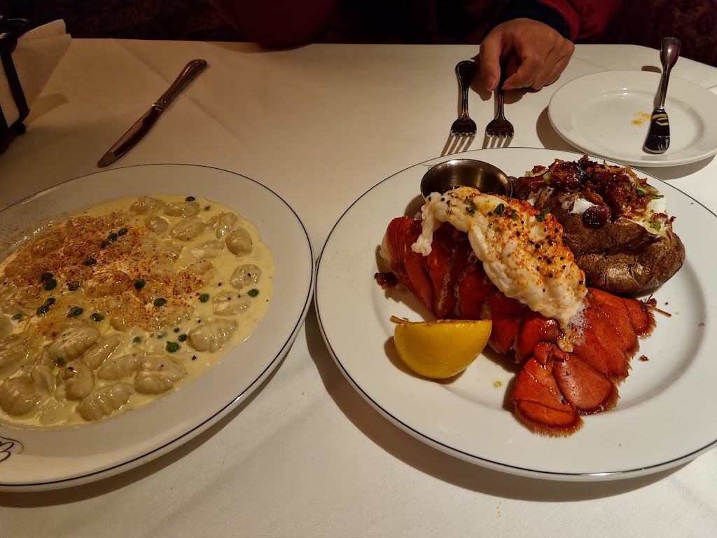 Crystal Bay Steak and Lobster House | 14 NV-28, Crystal Bay, NV 89402, USA | Phone: (775) 833-6333