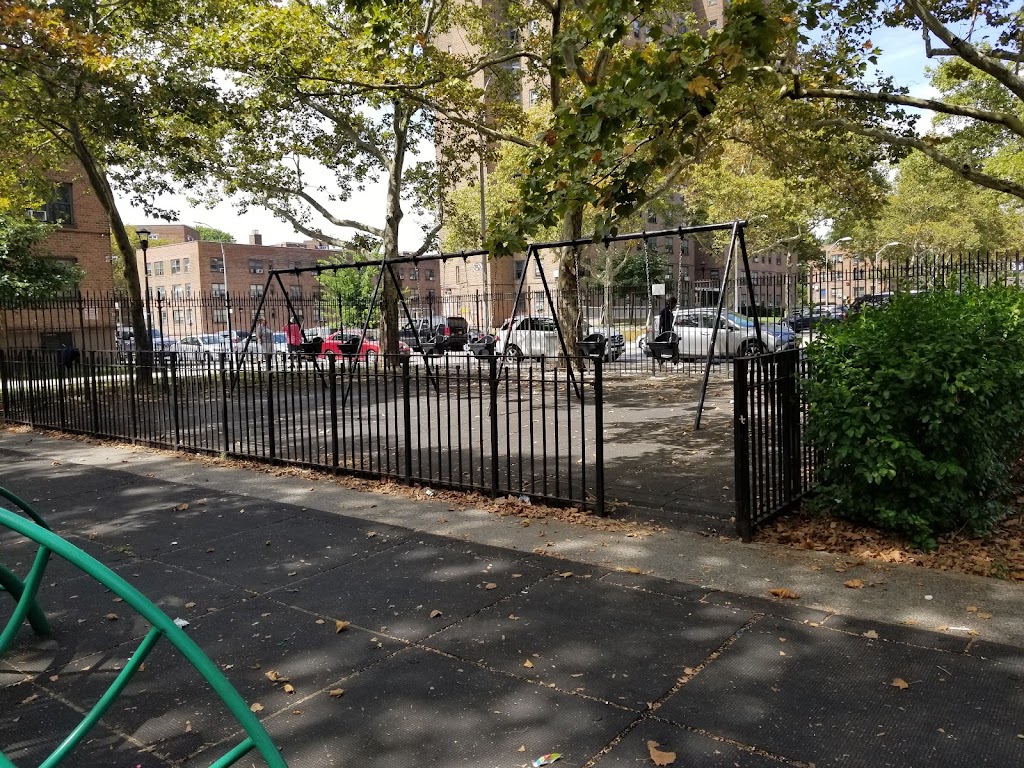 Van Dyke Playground | Dumont Ave. &, Powell St, Brooklyn, NY 11212, USA | Phone: (212) 639-9675