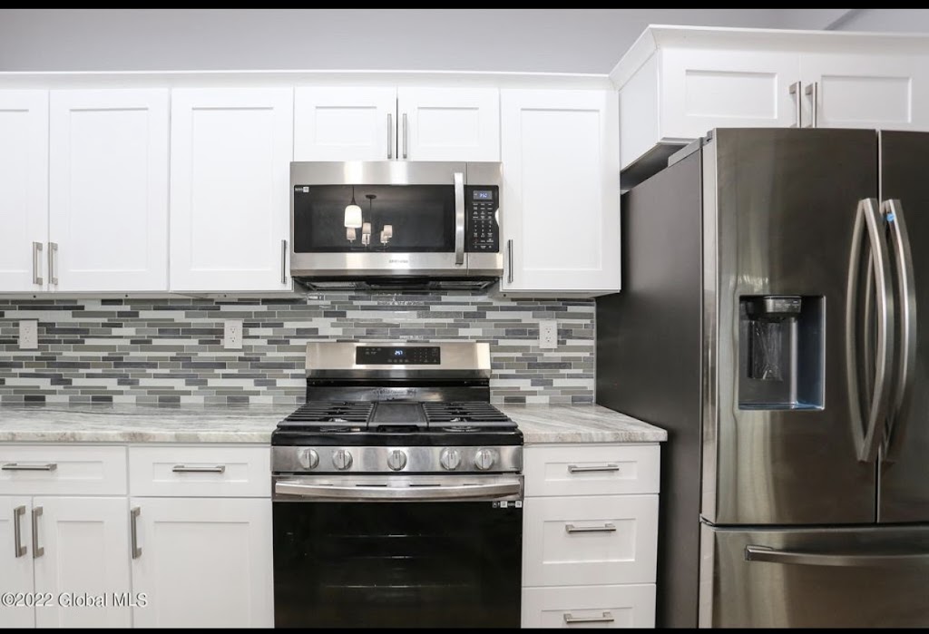 Upstate kitchen and Granite | 1856 12th Ave, Watervliet, NY 12189, USA | Phone: (518) 889-9900