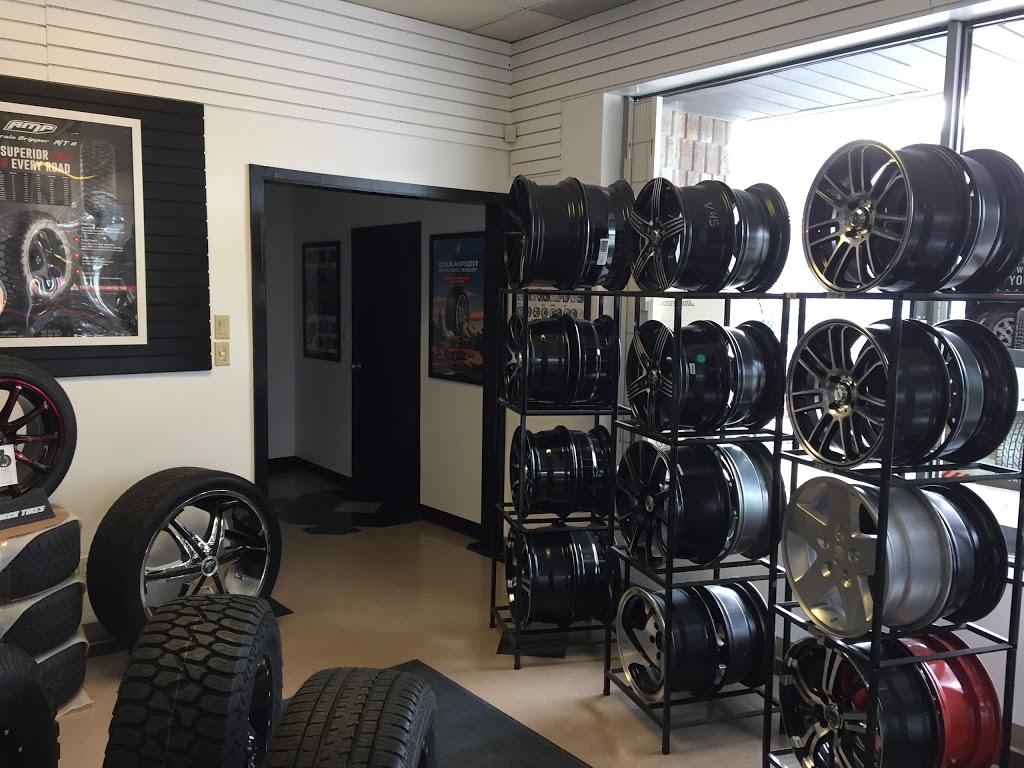 Action Wheel & Tire | 3178 Walker Rd, Windsor, ON N8W 3R5, Canada | Phone: (519) 972-3131