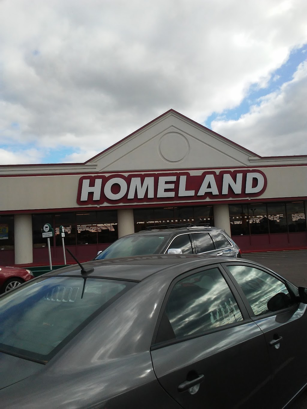 Homeland | 1724 W Lindsey St, Norman, OK 73069, USA | Phone: (405) 321-7048