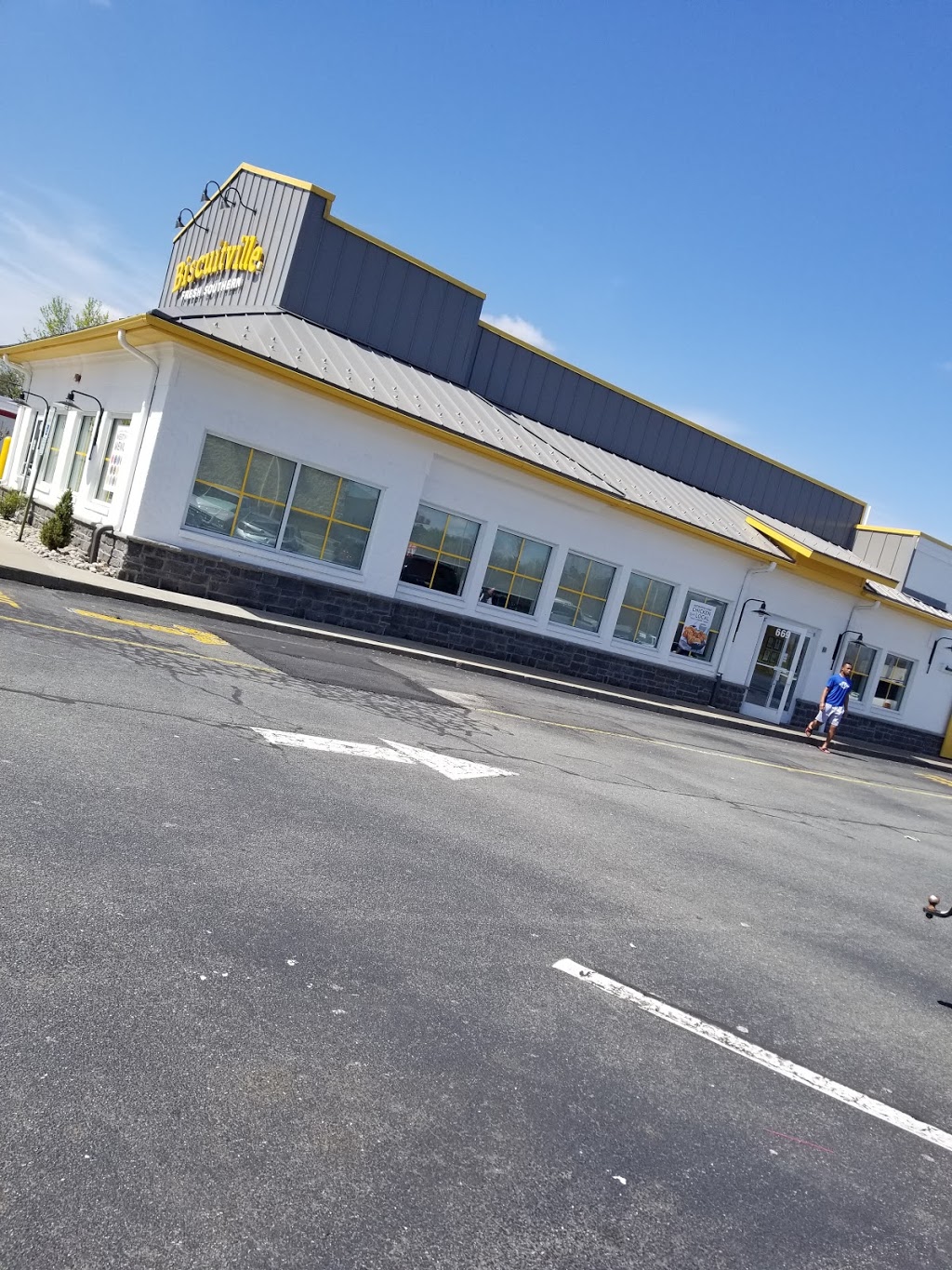 Biscuitville | 669 Huffman Mill Rd, Burlington, NC 27215, USA | Phone: (336) 524-8149