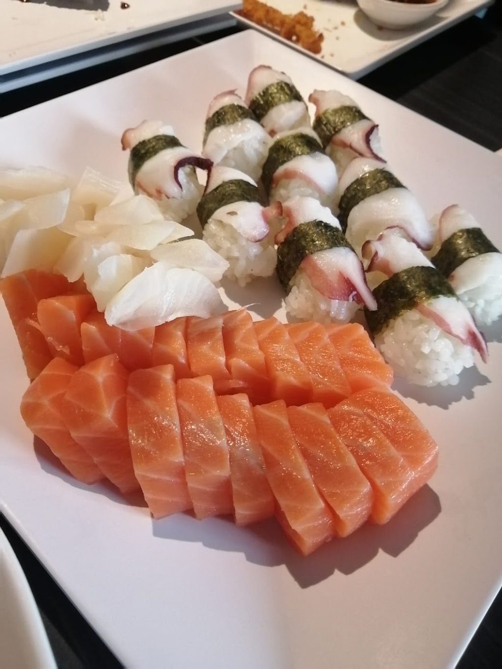 Sake Sushi | 1571 Seacliff Dr, Kingsville, ON N9Y 2M5, Canada | Phone: (519) 326-1688