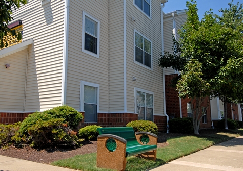 Silver Hill at Arboretum Apartments | 101 Arboretum Way, Newport News, VA 23602, USA | Phone: (757) 693-6614